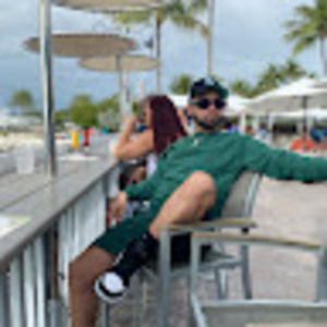 Meet your Posher, Christopher